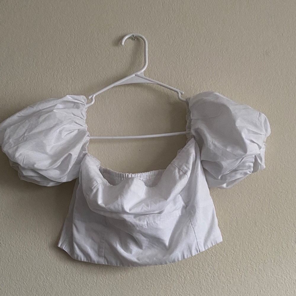 Abercrombie & Fitch White Puff Sleeve Crop Top
